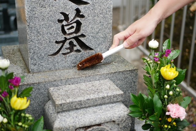 株式会社カンザイ・お墓のおそうじ、お参り代行